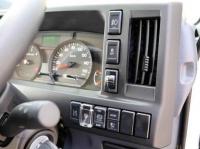 Isuzu ELF 2023