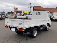 Isuzu ELF 2023