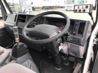 Isuzu ELF 2015