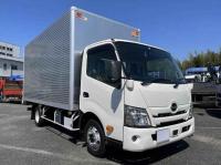 Hino Dutro 2022