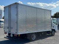 Isuzu ELF 2022