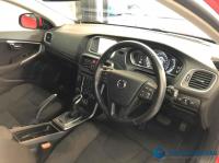 Volvo V40 2018