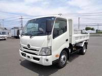 Hino Dutro 2022