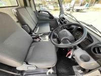 Hino Dutro 2023