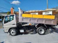 Mitsubishi Canter 2023