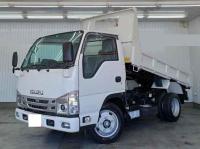Isuzu ELF 2023