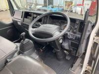 Isuzu ELF 2021