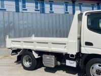 Hino Dutro 2023