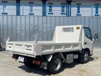 Hino Dutro 2023