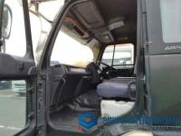 Nissan BIG THUMB 1999