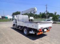 Isuzu ELF 2023