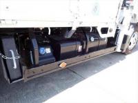 Isuzu ELF 2023