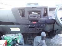 Isuzu ELF 2023