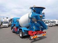 Isuzu Forward 2022
