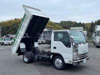 Isuzu ELF 2023
