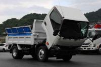 Hino Dutro 2018