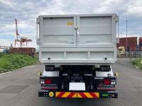 Isuzu Forward 2024