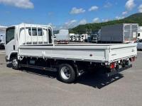 Isuzu ELF 2023