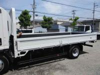 Isuzu ELF 2023