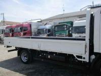 Isuzu ELF 2023