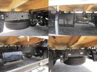 Isuzu ELF 2023