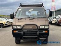 Mitsubishi Delica Starwagon 1990
