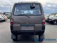 Mitsubishi Delica Starwagon 1990