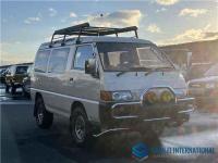 Mitsubishi Delica Starwagon 1992