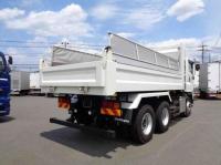 Isuzu GIGA 2023