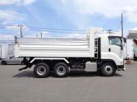Isuzu GIGA 2023