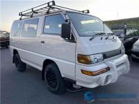 Mitsubishi Delica Starwagon 1999
