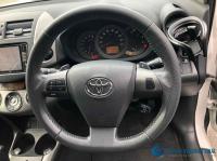 Toyota Vanguard 2012