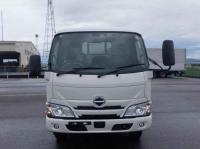 Hino Dutro 2024
