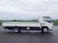 Hino Dutro 2024