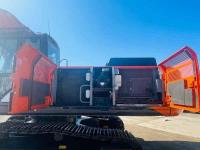 Hitachi Hitachi-Excavator 2016