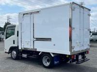 Isuzu ELF 2024