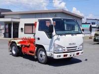 Isuzu ELF 2016