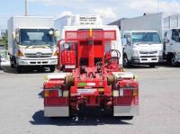 Isuzu ELF 2016