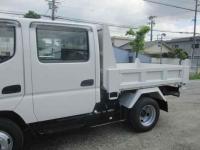 Hino Dutro 2024