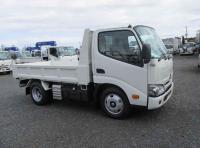 Hino Dutro 2024