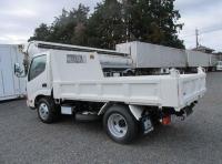 Hino Dutro 2024