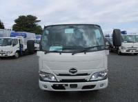 Hino Dutro 2024