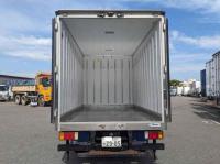 Isuzu ELF 2016
