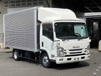 Isuzu ELF 2017