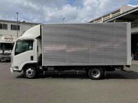 Isuzu ELF 2017