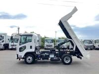 Isuzu Forward 2023