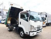 Isuzu Forward 2015