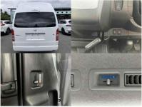 Toyota Hiace Commuter VAN 2024