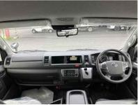 Toyota Hiace Commuter VAN 2024