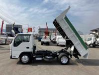 Isuzu ELF 2021